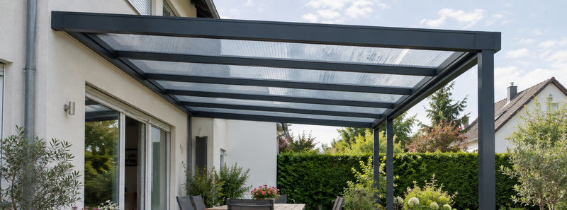 Was kosten Stegplatten? Preise pro m² für 16 mm und Rechenbeispiel fürs Terrassendach