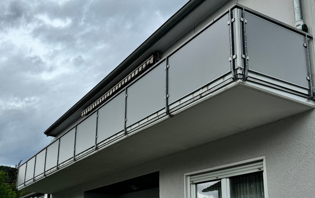 Die perfekte Verkleidung für Ihren Balkon